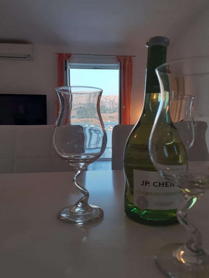 Apartments Verica Паг Экстерьер фото