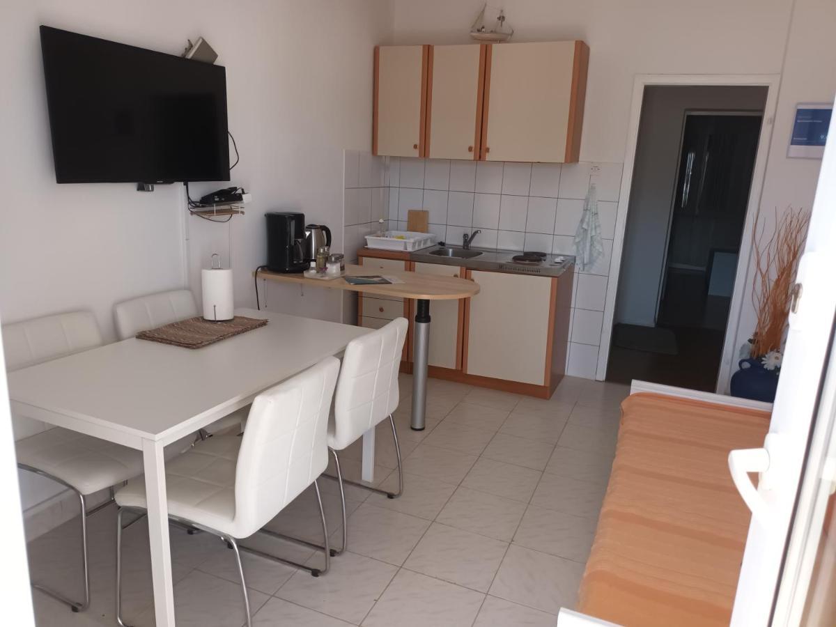 Apartments Verica Паг Экстерьер фото