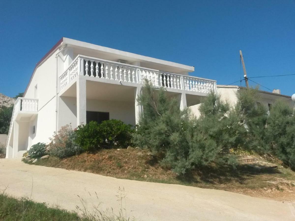 Apartments Verica Паг Экстерьер фото