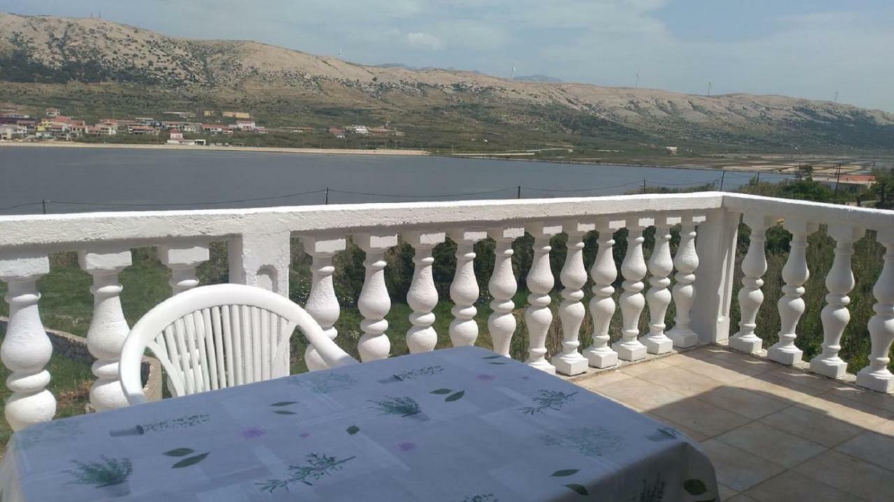 Apartments Verica Паг Экстерьер фото